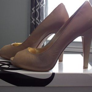 Size 10M Nine West Heels
